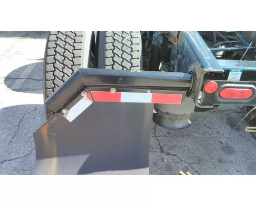 FREIGHTLINER CASCADIA 116 MUD FLAP HANGER