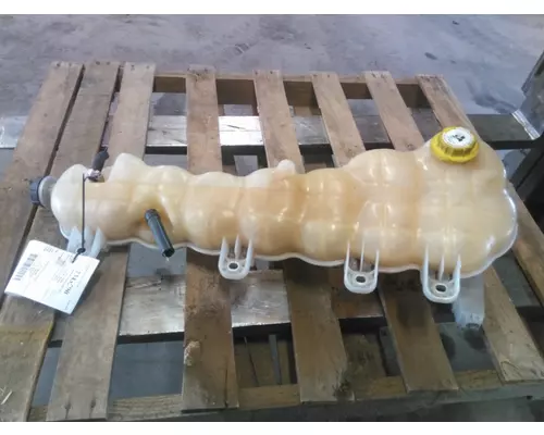 FREIGHTLINER CASCADIA 116 RADIATOR OVERFLOW TANK