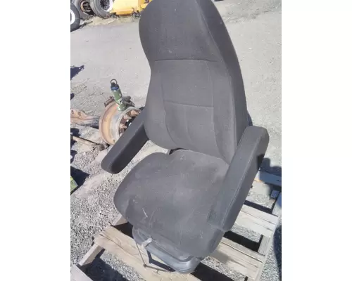 FREIGHTLINER CASCADIA 116 SEAT, FRONT