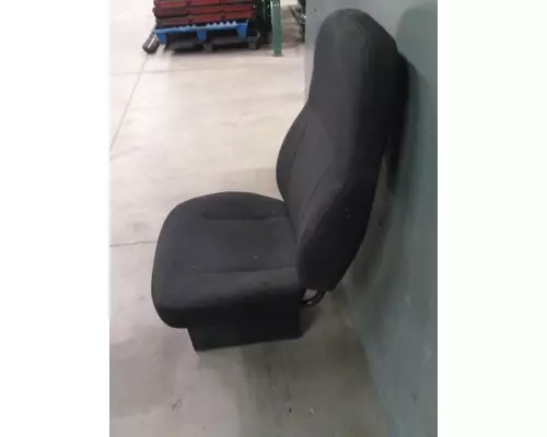 FREIGHTLINER CASCADIA 116 SEAT, FRONT