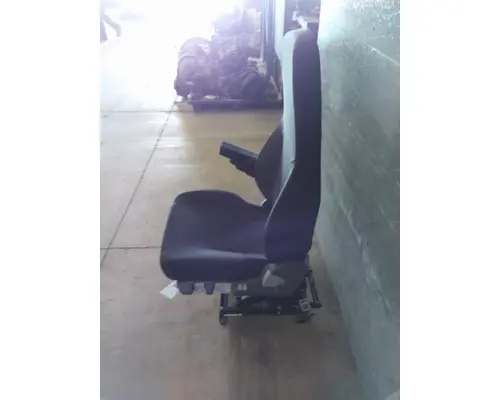 FREIGHTLINER CASCADIA 116 SEAT, FRONT