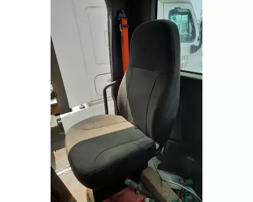 FREIGHTLINER CASCADIA 116 SEAT, FRONT