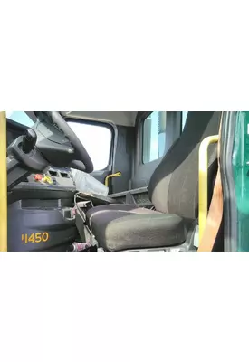 FREIGHTLINER CASCADIA 116 SEAT, FRONT