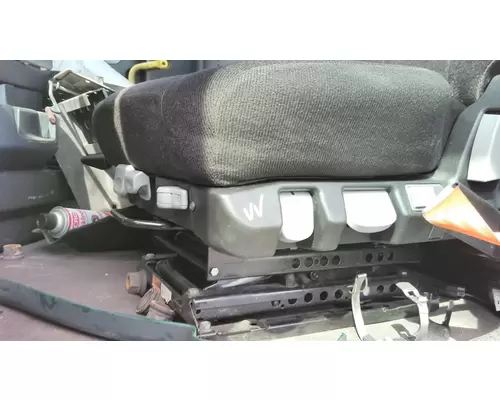 FREIGHTLINER CASCADIA 116 SEAT, FRONT