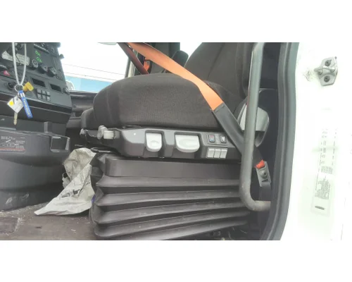 FREIGHTLINER CASCADIA 116 SEAT, FRONT
