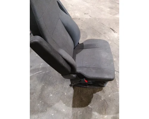 FREIGHTLINER CASCADIA 116 SEAT, FRONT