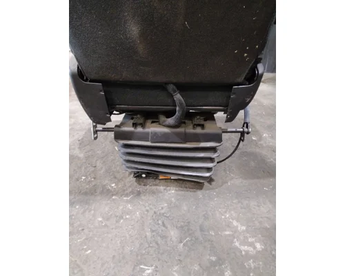 FREIGHTLINER CASCADIA 116 SEAT, FRONT