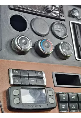 FREIGHTLINER CASCADIA 116 TEMPERATURE CONTROL