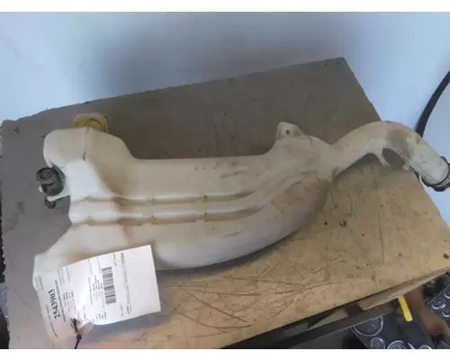 FREIGHTLINER CASCADIA 116 WINDSHIELD WASHER RESERVOIR