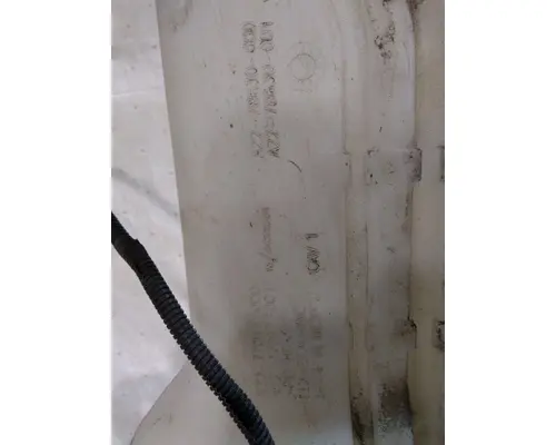 FREIGHTLINER CASCADIA 116 WINDSHIELD WASHER RESERVOIR