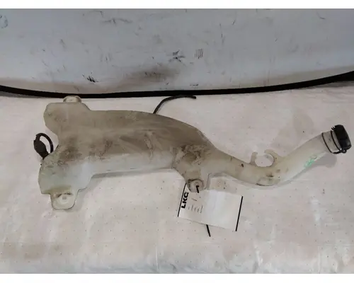 FREIGHTLINER CASCADIA 116 WINDSHIELD WASHER RESERVOIR