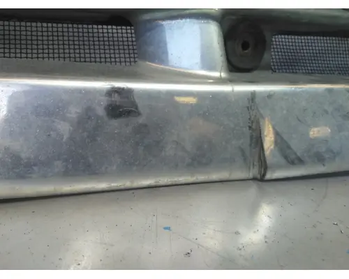 FREIGHTLINER CASCADIA 125 2008-2015 GRILLE