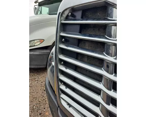 FREIGHTLINER CASCADIA 125 2008-2015 GRILLE