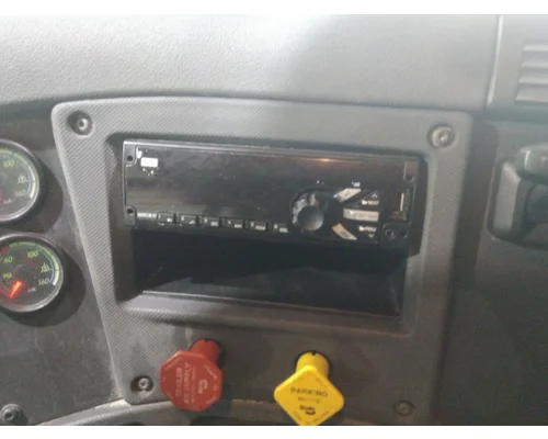 FREIGHTLINER CASCADIA 125 2018-UP RADIO AM/FM/BLUETOOTH