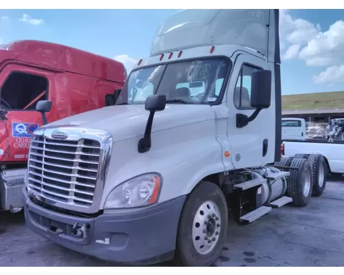 FREIGHTLINER CASCADIA 125 2018-UP WHOLE TRUCK FOR RESALE