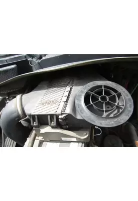 FREIGHTLINER CASCADIA 125 2018UP AIR CLEANER