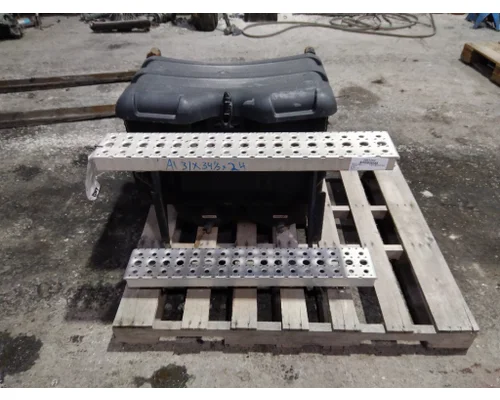 FREIGHTLINER CASCADIA 125 2018UP BATTERY BOX