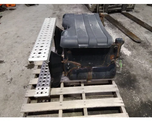 FREIGHTLINER CASCADIA 125 2018UP BATTERY BOX