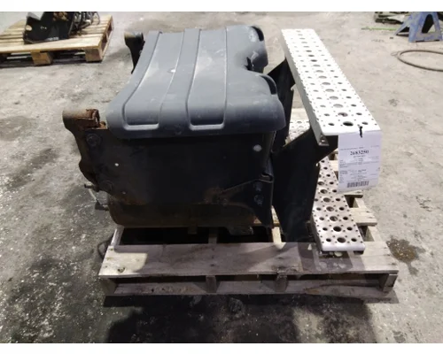 FREIGHTLINER CASCADIA 125 2018UP BATTERY BOX