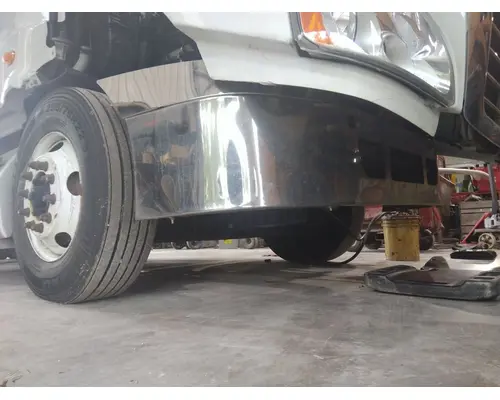 FREIGHTLINER CASCADIA 125 2018UP BUMPER ASSEMBLY, FRONT