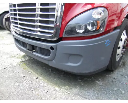 FREIGHTLINER CASCADIA 125 2018UP BUMPER ASSEMBLY, FRONT