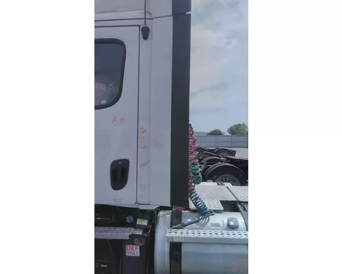 FREIGHTLINER CASCADIA 125 2018UP CAB EXTENSION