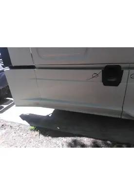 FREIGHTLINER CASCADIA 125 2018UP CAB SKIRT/SIDE FAIRING