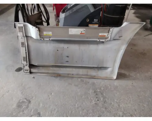 FREIGHTLINER CASCADIA 125 2018UP CAB SKIRTSIDE FAIRING