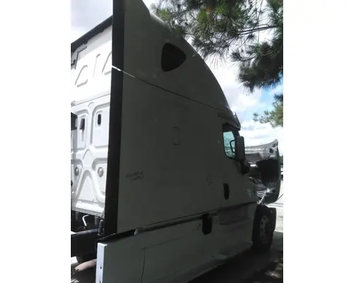 FREIGHTLINER CASCADIA 125 2018UP CAB
