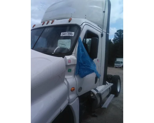 FREIGHTLINER CASCADIA 125 2018UP CAB
