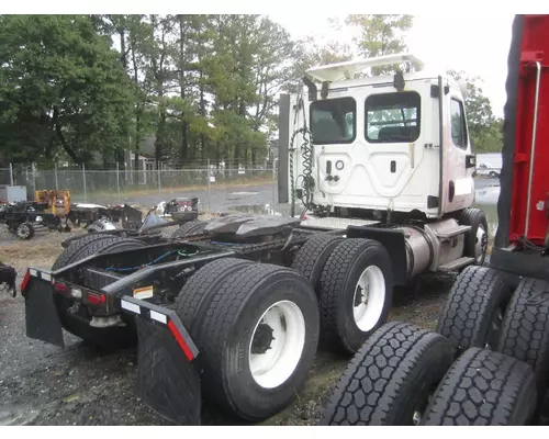 FREIGHTLINER CASCADIA 125 2018UP CAB