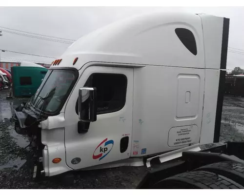 FREIGHTLINER CASCADIA 125 2018UP CAB