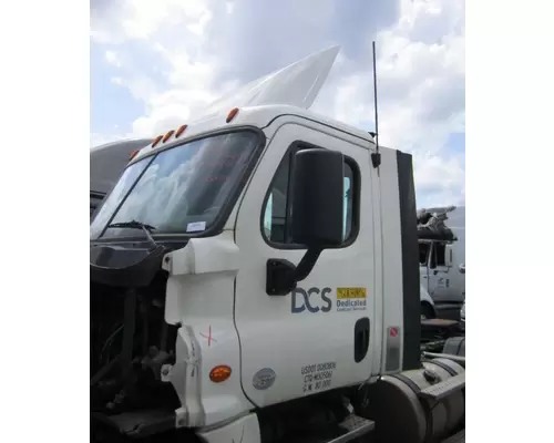 FREIGHTLINER CASCADIA 125 2018UP CAB