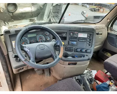 FREIGHTLINER CASCADIA 125 2018UP CAB