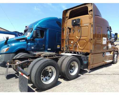 FREIGHTLINER CASCADIA 125 2018UP CAB