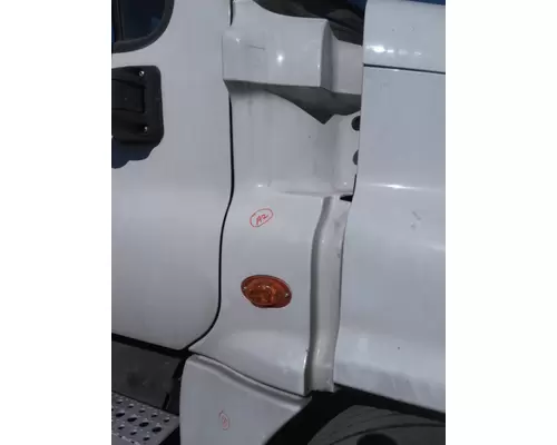 FREIGHTLINER CASCADIA 125 2018UP COWL