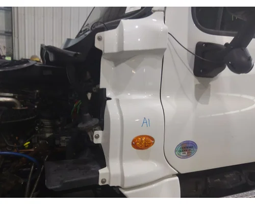 FREIGHTLINER CASCADIA 125 2018UP COWL