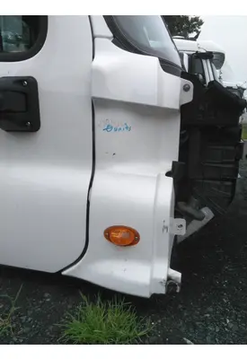 FREIGHTLINER CASCADIA 125 2018UP COWL