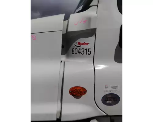 FREIGHTLINER CASCADIA 125 2018UP COWL