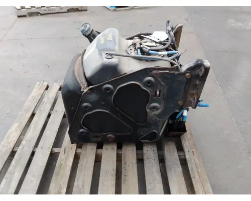 FREIGHTLINER CASCADIA 125 2018UP DEF TANK