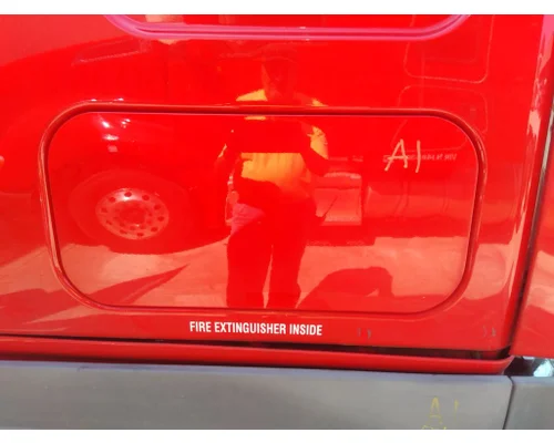 FREIGHTLINER CASCADIA 125 2018UP DOOR, COMPARTMENT