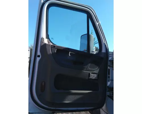 FREIGHTLINER CASCADIA 125 2018UP DOOR ASSEMBLY, FRONT