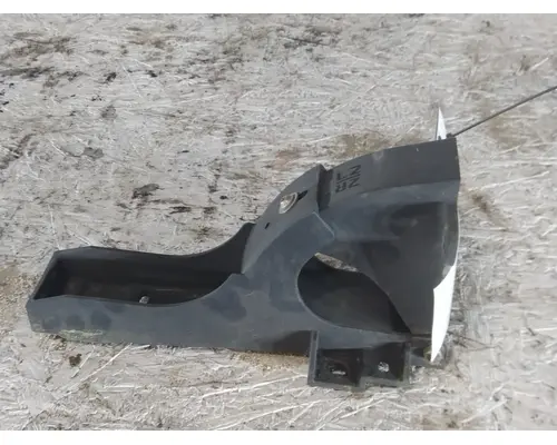 FREIGHTLINER CASCADIA 125 2018UP FAIRING BRACKETMOUNT