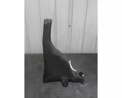 FREIGHTLINER CASCADIA 125 2018UP FAIRING BRACKETMOUNT