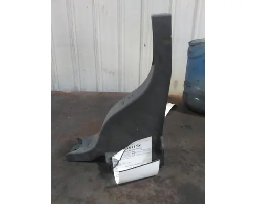 FREIGHTLINER CASCADIA 125 2018UP FAIRING BRACKETMOUNT