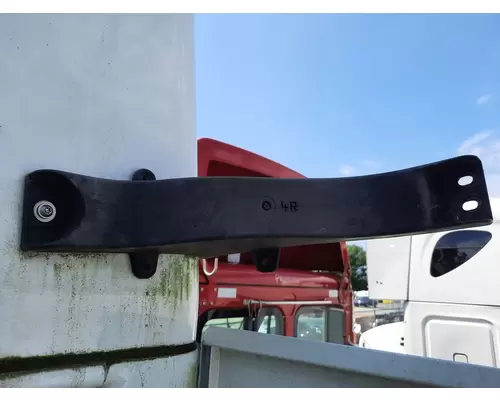FREIGHTLINER CASCADIA 125 2018UP FAIRING BRACKETMOUNT