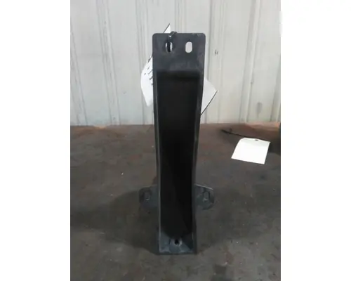FREIGHTLINER CASCADIA 125 2018UP FAIRING BRACKETMOUNT