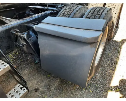FREIGHTLINER CASCADIA 125 2018UP FENDER, QUARTERHALF REAR