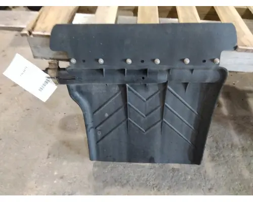 FREIGHTLINER CASCADIA 125 2018UP FENDER, QUARTERHALF REAR