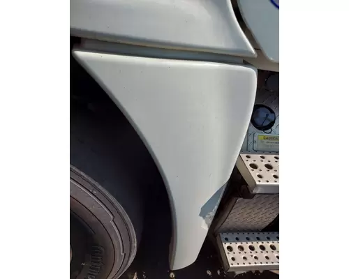 FREIGHTLINER CASCADIA 125 2018UP FENDER EXTENSION